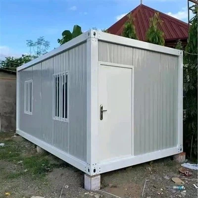 Nababakas na lalagyan